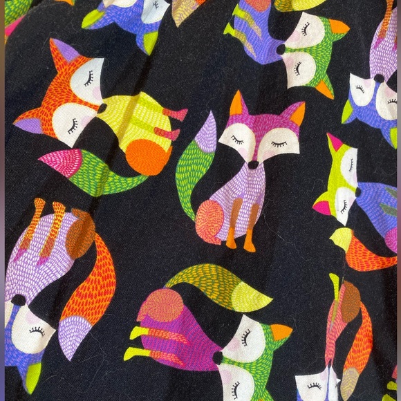 Cute Fox Twirly Skirt ~ Girls size 6-8 - Picture 3 of 7